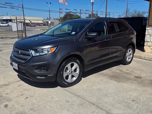 Used 2015 Ford Edge SE image 1