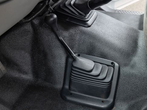 Used 1999 Ford F350 XLT image 51