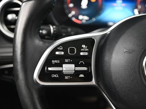 Used 2020 Mercedes-Benz GLC 300 image 33