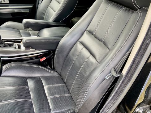 Used 2010 Land Rover Range Rover Sport Supercharged AWD/4WD image 18