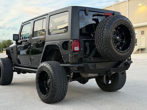 Used 2015 Jeep Wrangler 4WD Unlimited Sport image 45