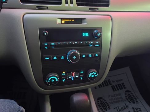 Used 2008 Chevrolet Impala SS image 11