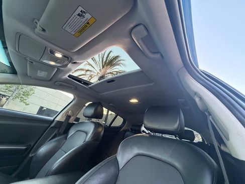 Used 2018 Kia Stinger GT1 Sedan 4D image 21