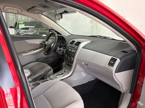 Used 2011 Toyota Corolla LE FWD image 19