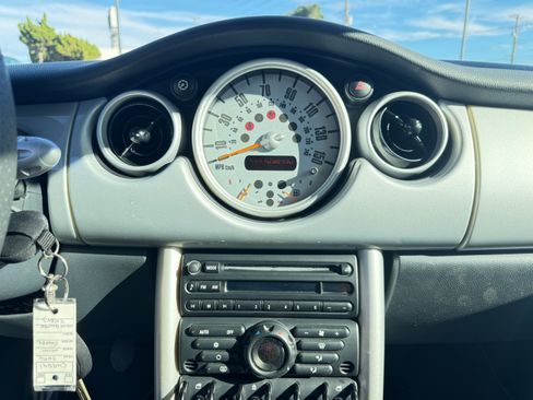 Used 2004 MINI Cooper image 23