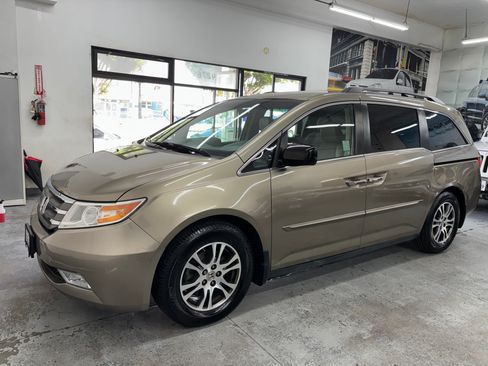 Used 2011 Honda Odyssey EX-L image 9