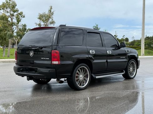 Used 2002 Cadillac Escalade image 5