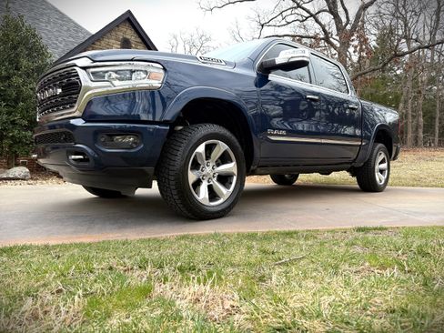 Used 2021 RAM 1500 Limited image 11