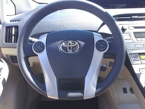 Used 2010 Toyota Prius One image 27