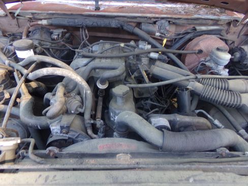 Used 1987 Ford F150 XLT image 9