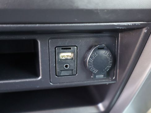 Used 2014 Toyota 4Runner SR5 image 32