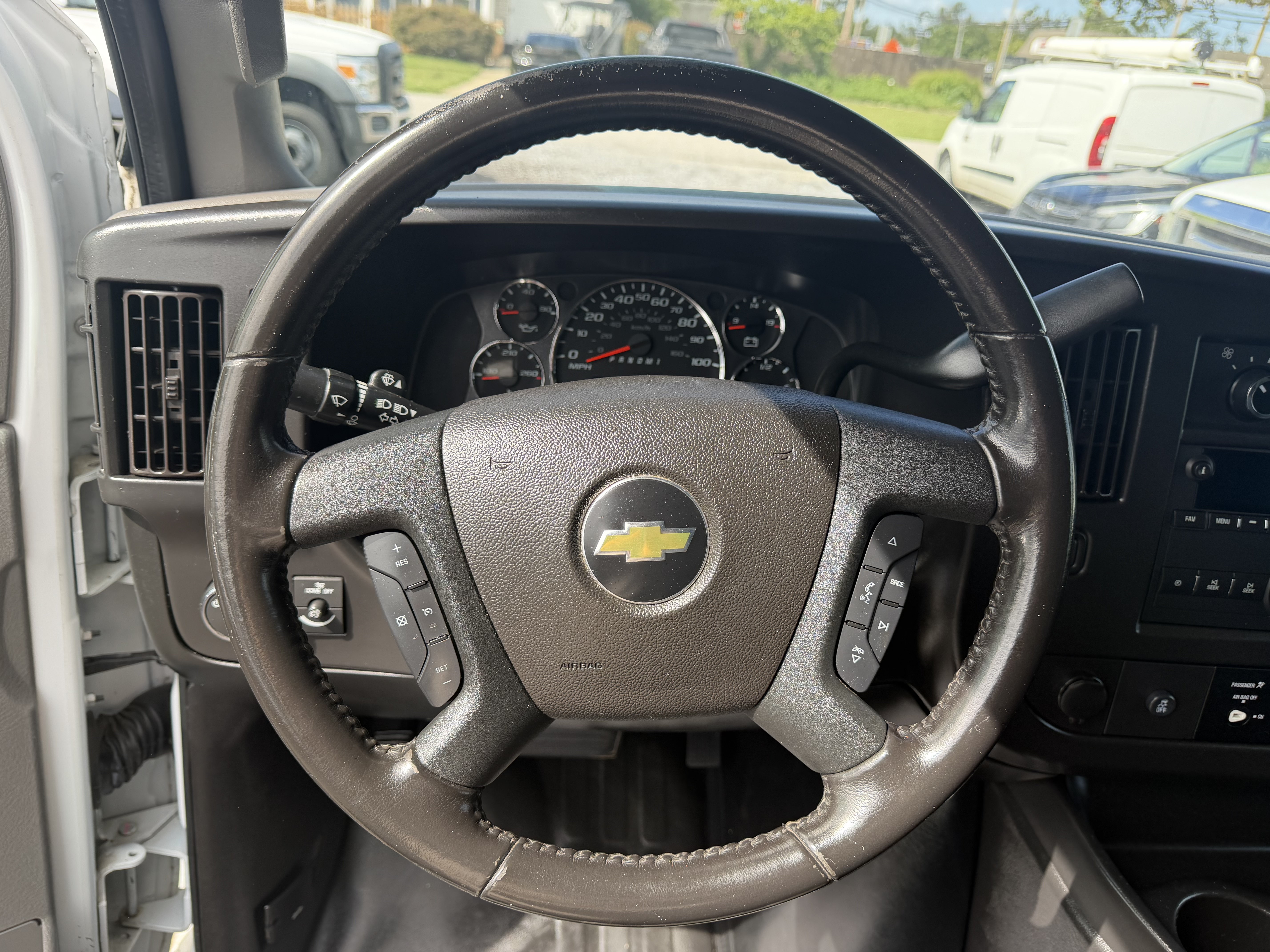 Used 2020 Chevrolet Express 2500 UNAVAIL RWD image 14