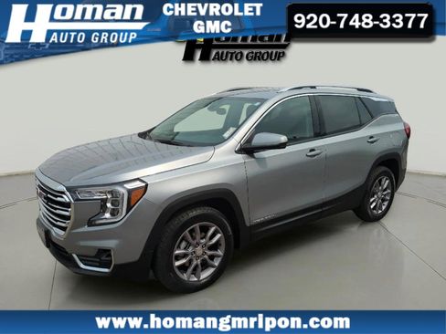 Used 2024 GMC Terrain SLT image 1