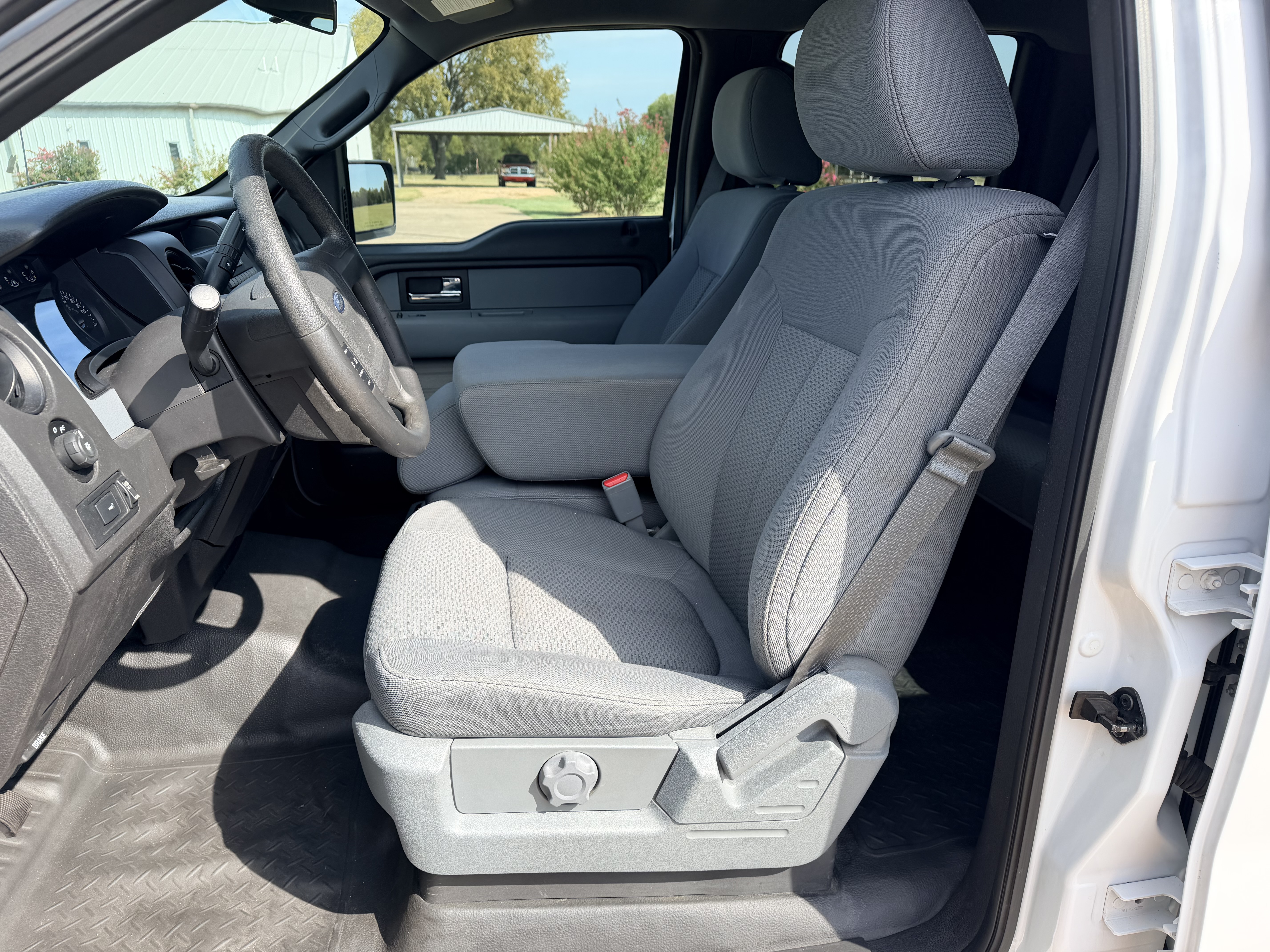 Used 2014 Ford F150 RWD image 9