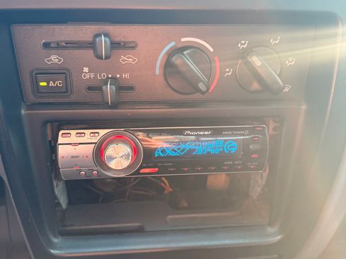 Used 1999 Toyota Tacoma PreRunner image 17