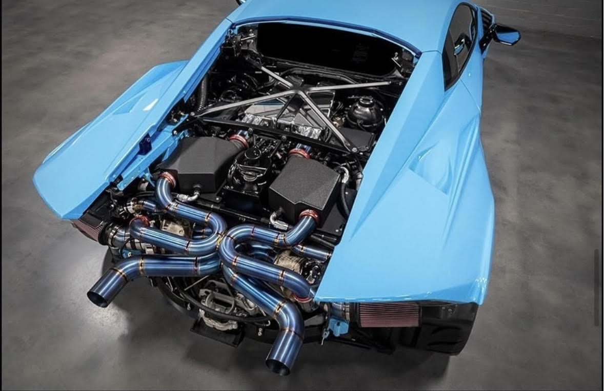 Used 2021 Lamborghini Huracan STO AWD/4WD image 4