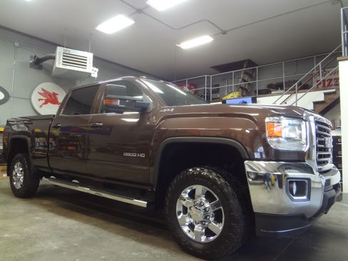 Used 2016 GMC Sierra 3500 SLE image 1