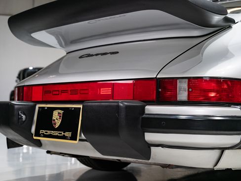 Used 1989 Porsche 911 Carrera image 44