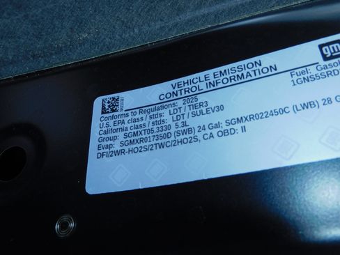 Used 2025 Chevrolet Tahoe Premier image 36