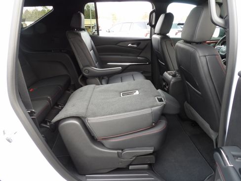 New 2026 Chevrolet Traverse Z71 image 35