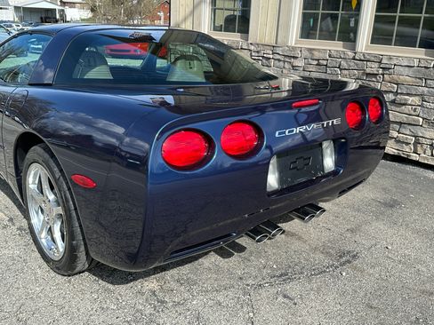 Used 2000 Chevrolet Corvette image 8