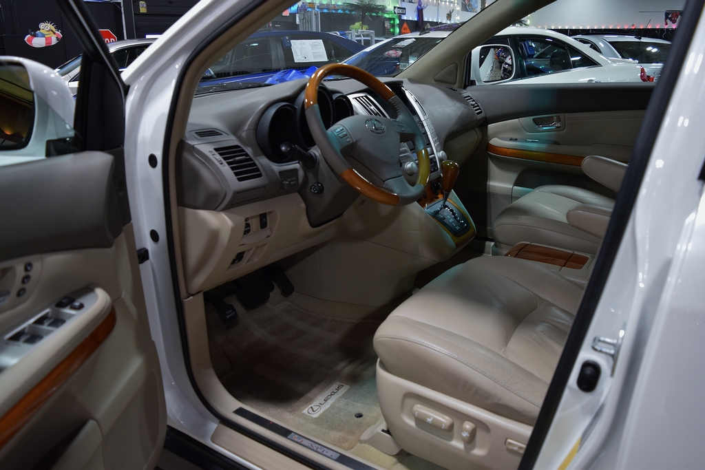 Used 2009 Lexus RX 350 AWD image 17