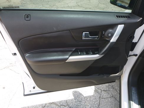 Used 2014 Ford Edge AWD Limited image 13