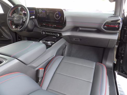 Used 2024 Chevrolet Silverado EV RST image 6