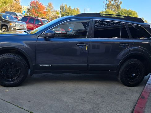 Used 2014 Subaru Outback 2.5i Premium image 14