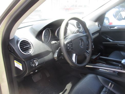 Used 2006 Mercedes-Benz ML 500 4MATIC image 6