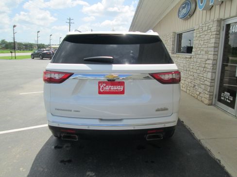 Used 2018 Chevrolet Traverse AWD High Country image 10