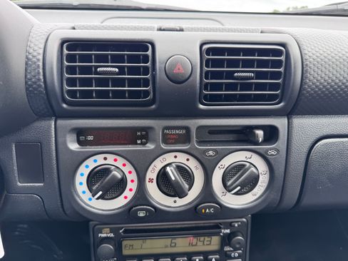 Used 2000 Toyota MR2 Spyder image 11