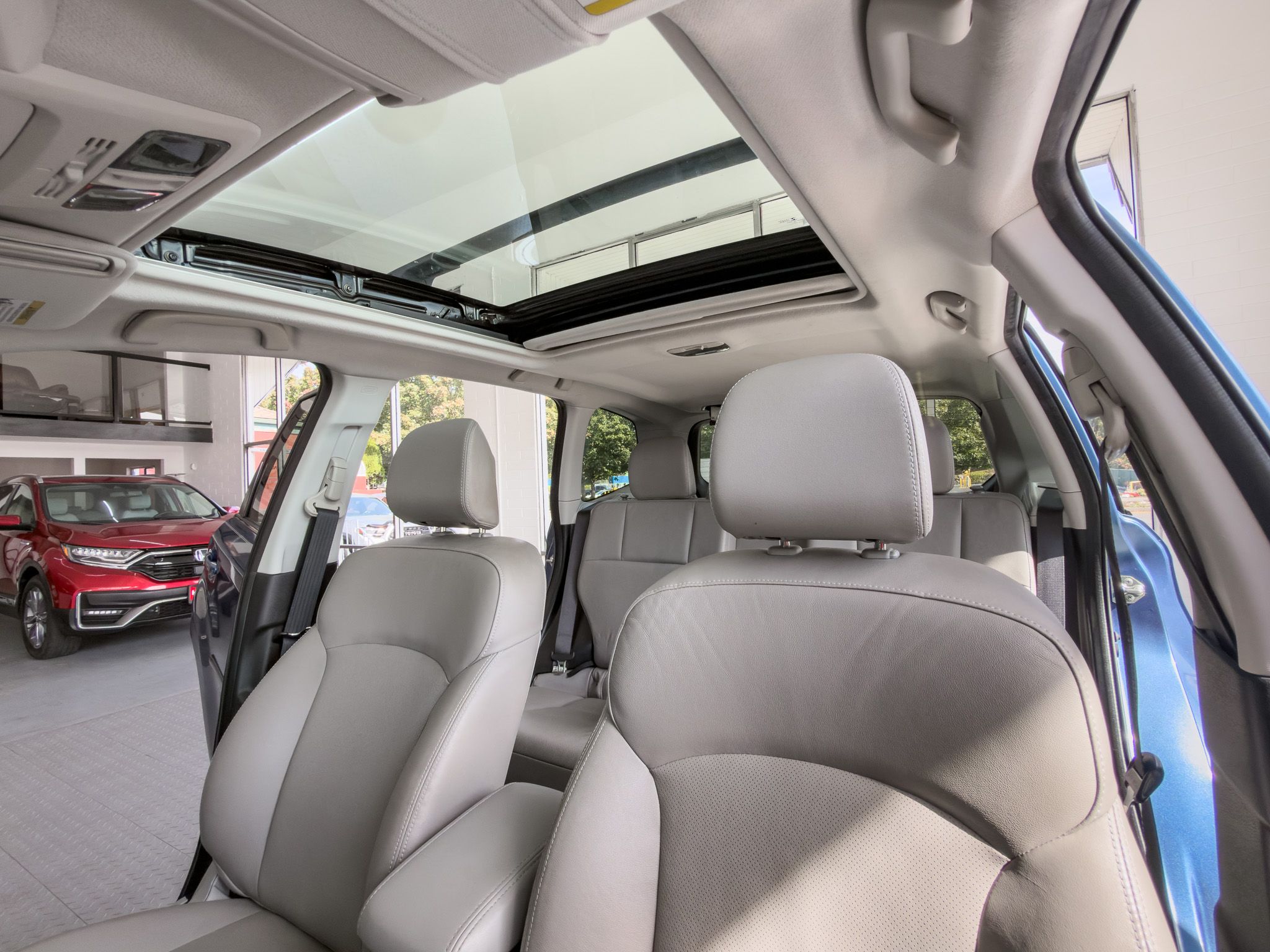 Used 2015 Subaru Forester 2.5i Limited AWD/4WD image 13