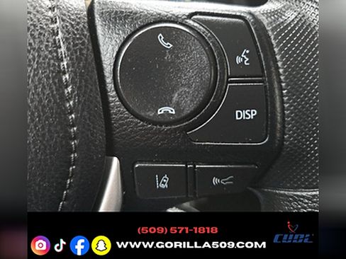 Used 2017 Toyota Corolla image 13