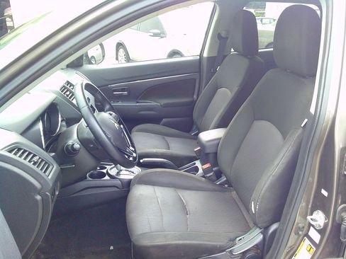 Used 2017 Mitsubishi Outlander Sport ES image 9