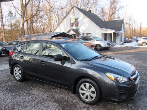 Used 2013 Subaru Impreza 2.0i image 12