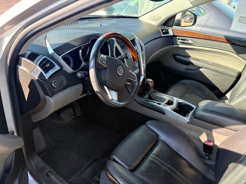 Used 2010 Cadillac SRX 2WD Premium image 3