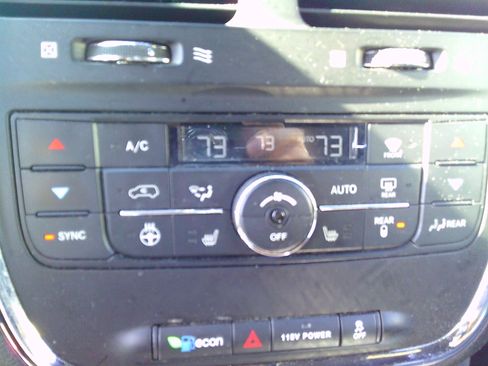 Used 2019 Dodge Grand Caravan GT FWD image 14