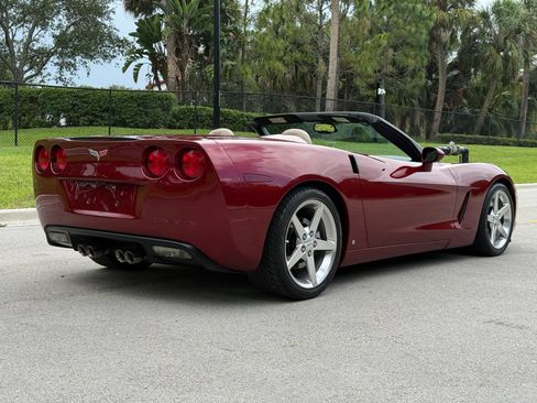 Used 2006 Chevrolet Corvette Convertible RWD image 9