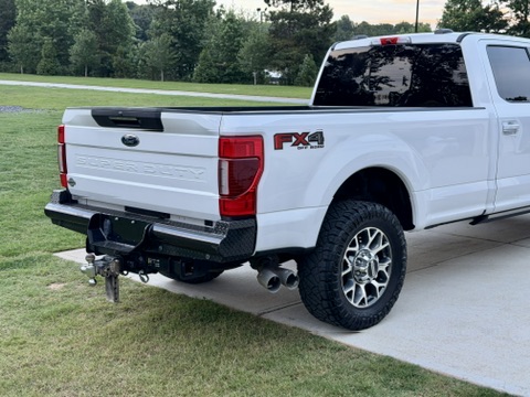 Used 2022 Ford F350 4X4 Crew Cab Lariat image 12