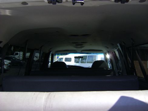 Used 1998 Ford E-350 and Econoline 350 Club Wagon image 10