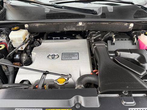 Used 2013 Toyota Highlander 4WD Hybrid image 9