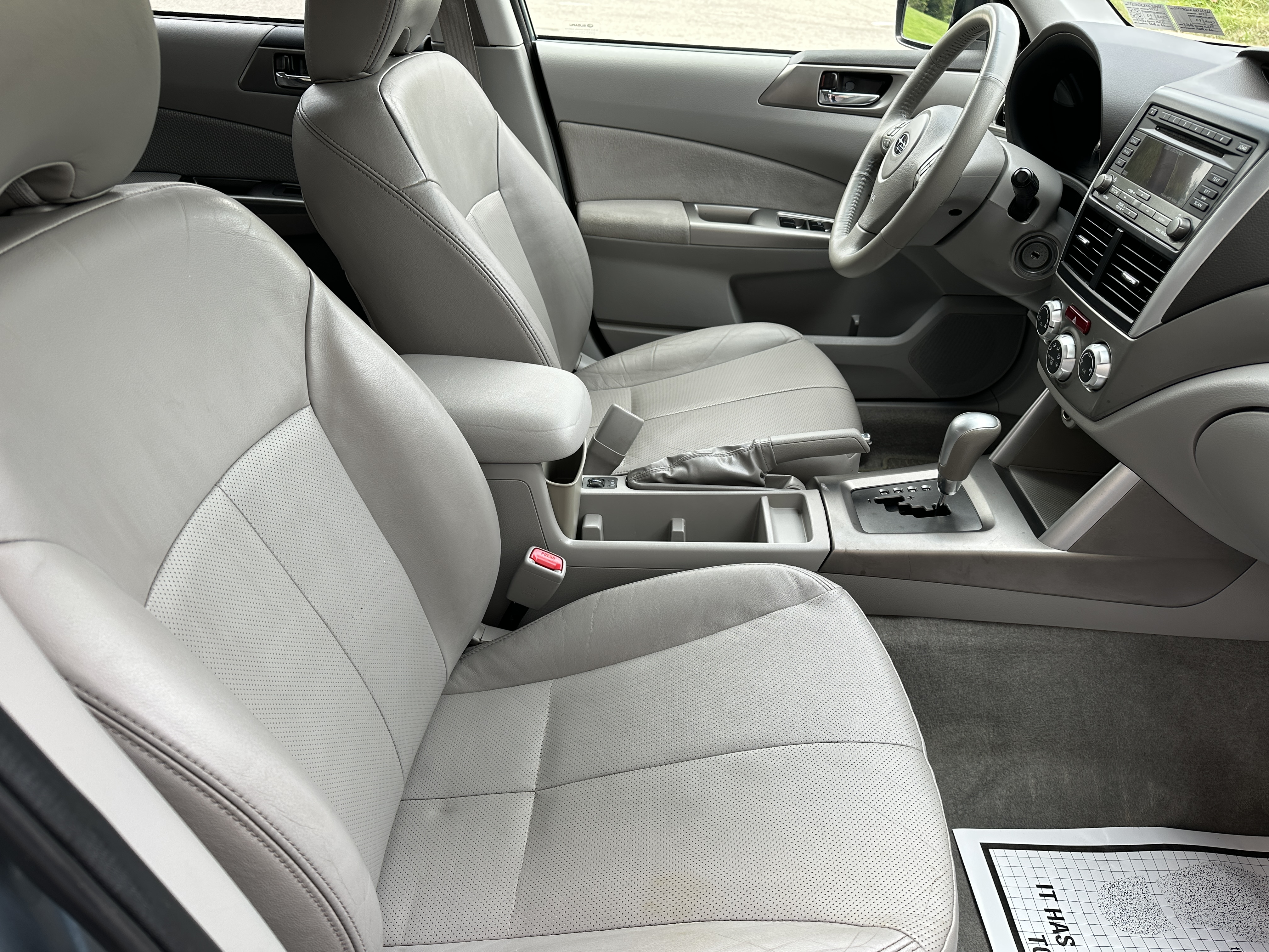 Used 2010 Subaru Forester 2.5X Limited AWD/4WD image 12