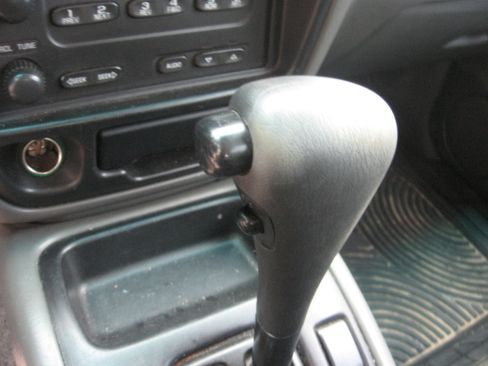 Used 2002 Chevrolet Tracker 4WD ZR2 image 12