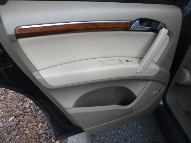 Used 2008 Audi Q7 3.6 Premium AWD/4WD image 13