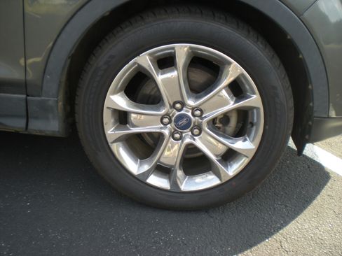 Used 2016 Ford Escape 4WD SE image 5