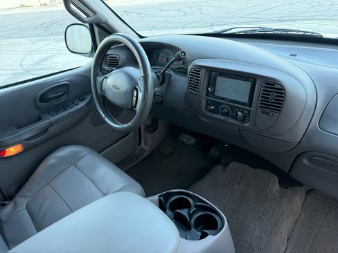 Used 2001 Ford F150 image 9