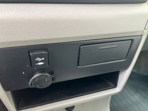 Used 2018 Toyota Sienna LE image 26