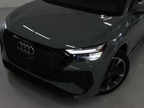 Used 2024 Audi Q4 e-tron quattro Premium Plus AWD/4WD image 5