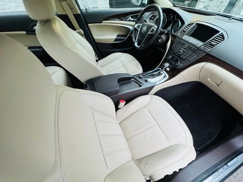 Used 2011 Buick Regal CXL image 9